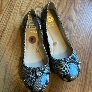 New - never worn Vince Camuto ballet flats.